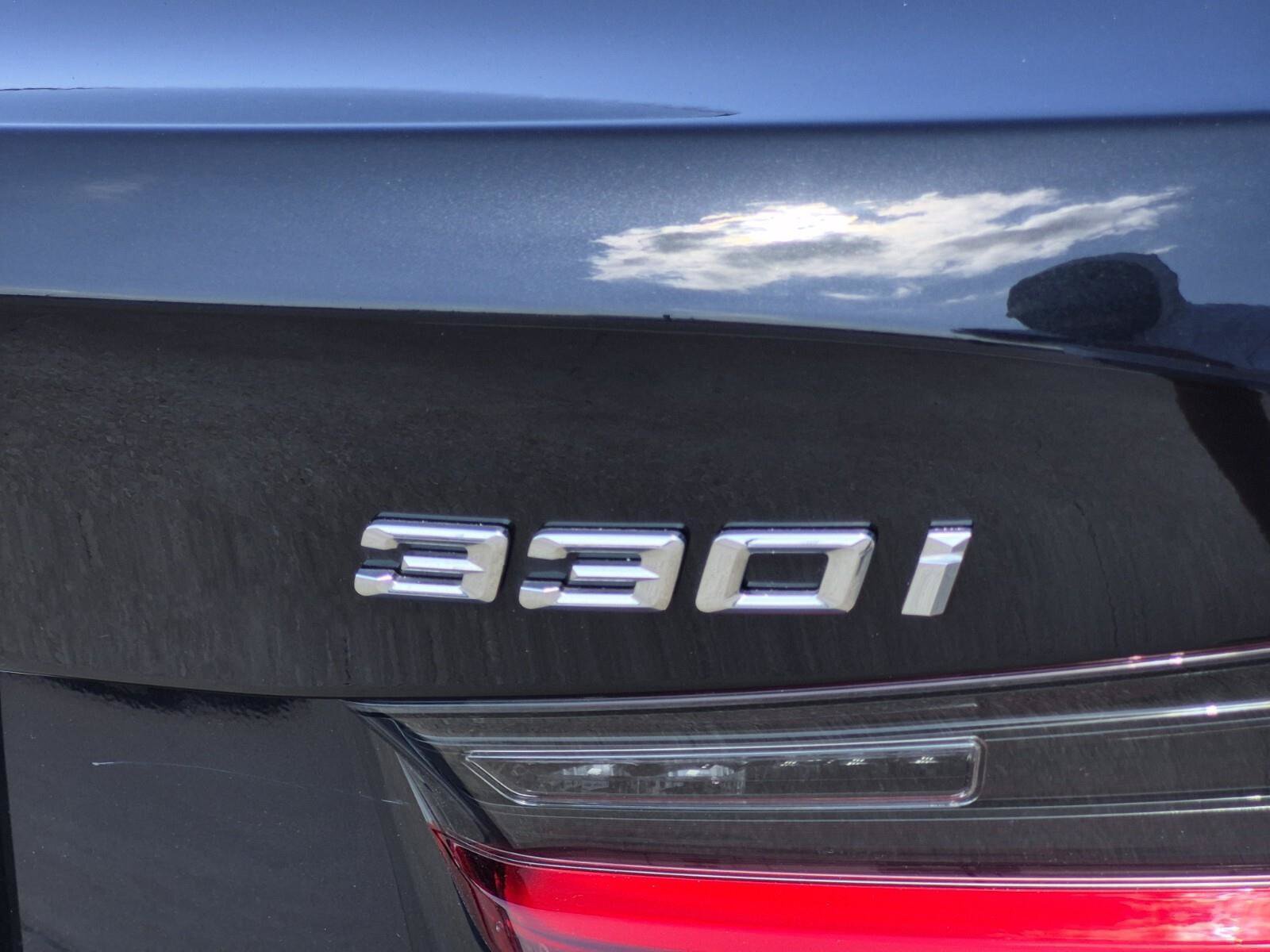 Used 2026 BMW 330i Sedan RWD image 10