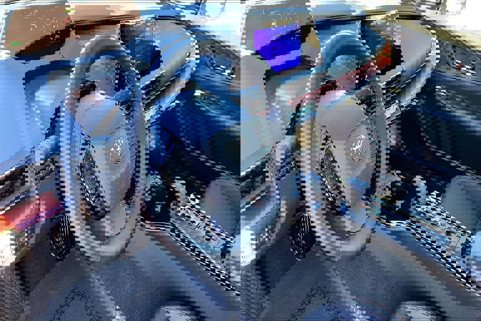 Used 2024 Toyota Prius Prime XSE image 17