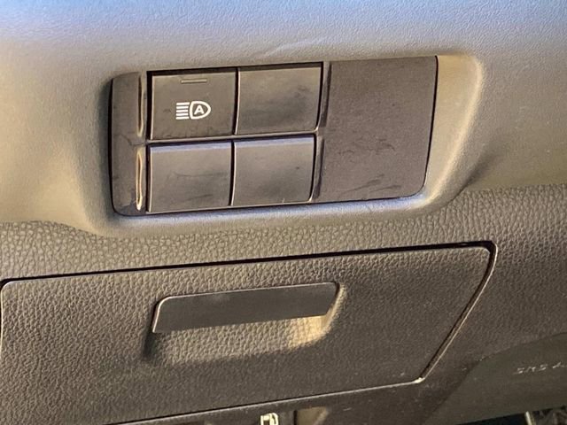 Used 2022 Toyota Highlander L image 15