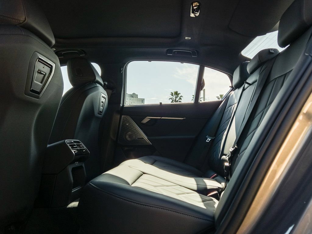 New 2026 BMW 530i image 17