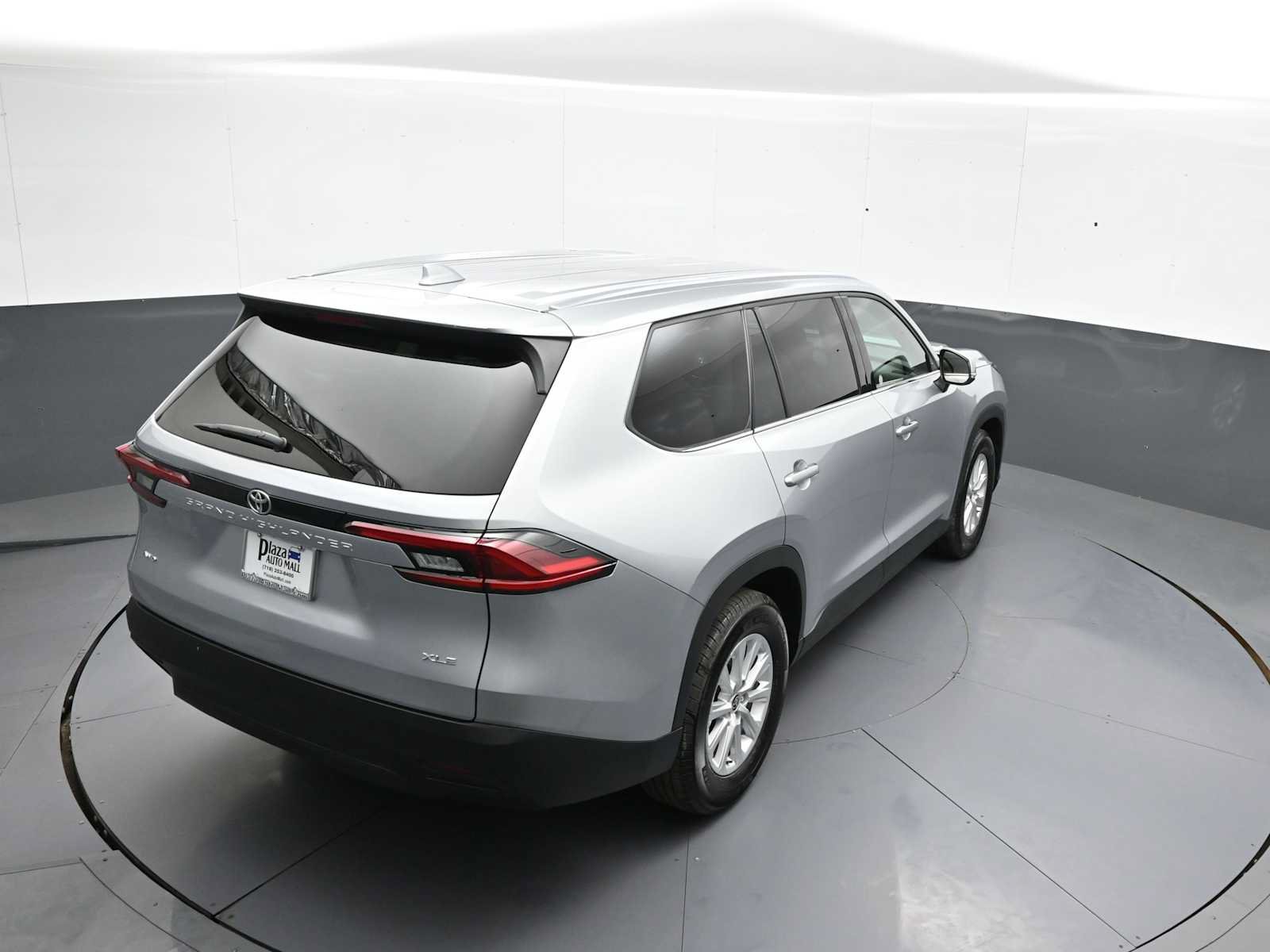 Certified 2025 Toyota Grand Highlander AWD image 40