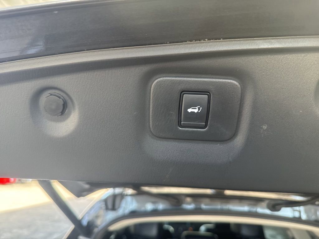 Used 2019 Nissan Pathfinder SL image 20