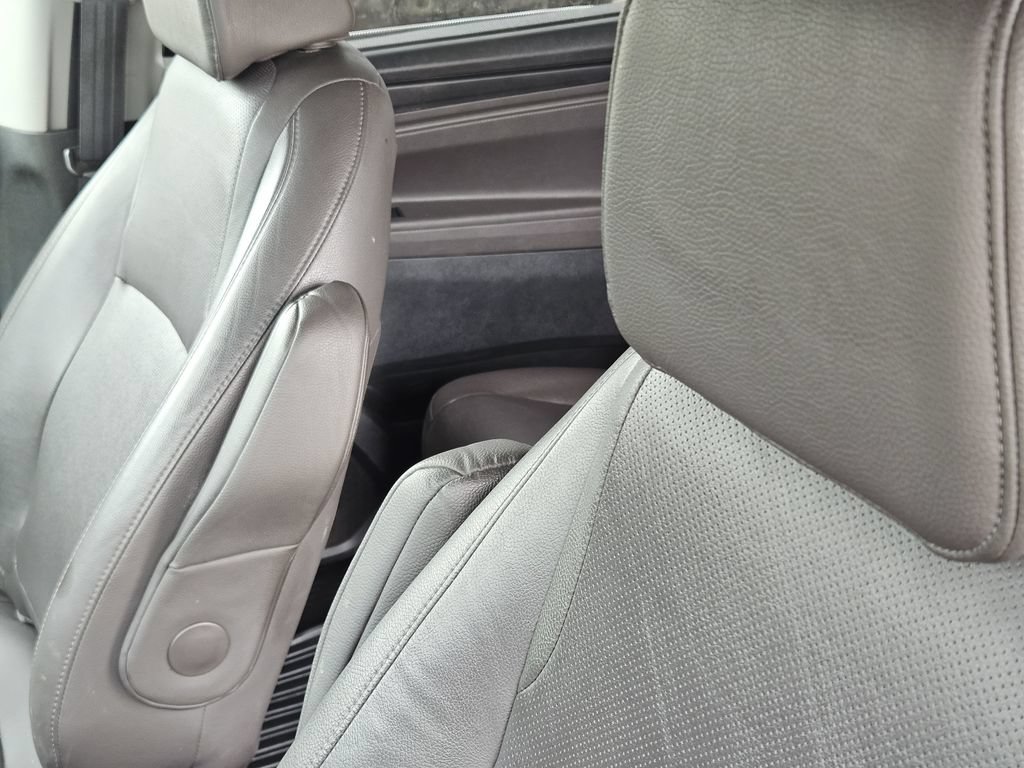 Used 2019 Honda Odyssey Elite image 25