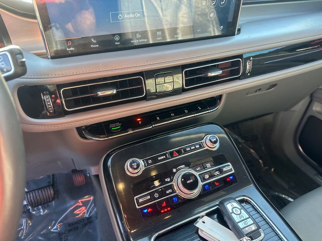 Used 2022 Lincoln Nautilus Reserve w/ Equipment Group 201A image 30