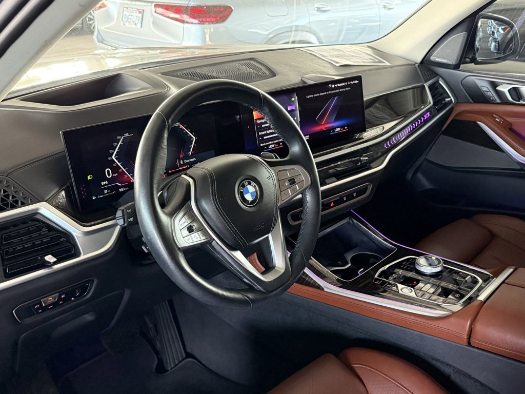 Used 2023 BMW X7 xDrive40i w/ Premium Package image 21