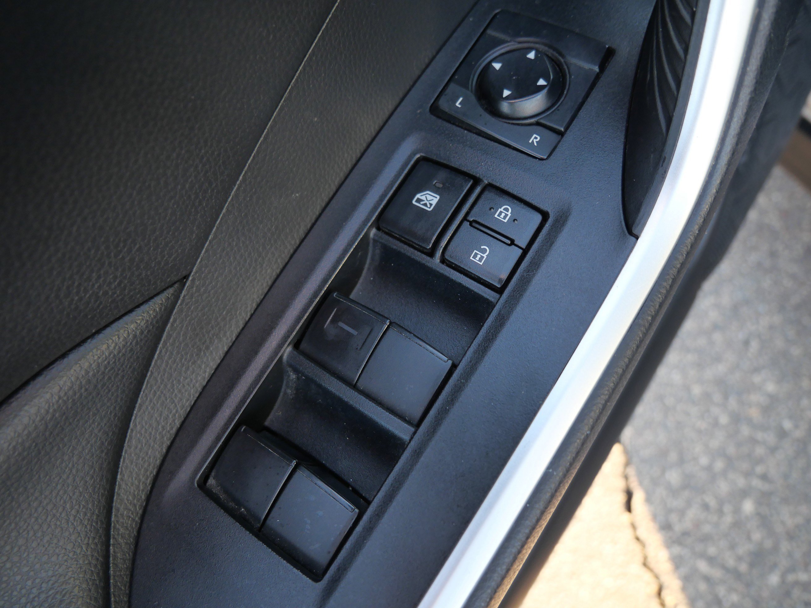 Certified 2023 Toyota RAV4 LE AWD/4WD image 20