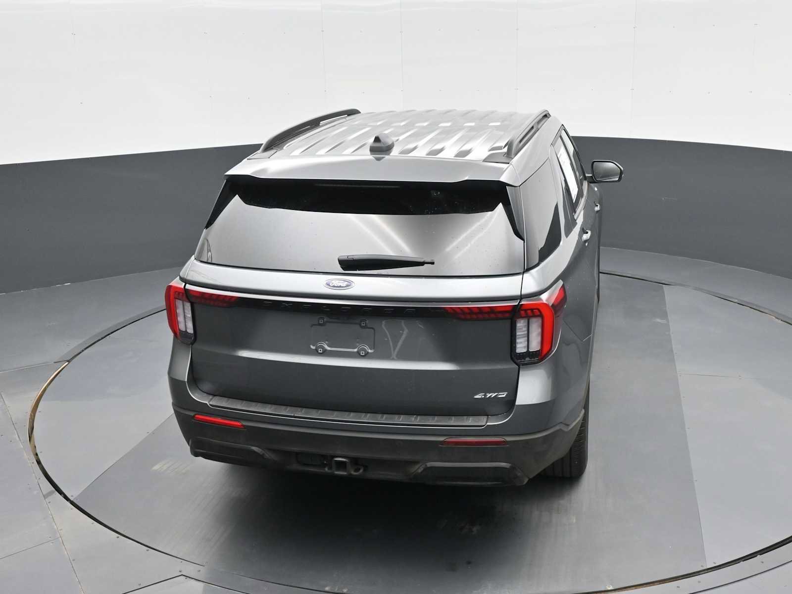 Used 2025 Ford Explorer ST-Line w/ ST-Line Street Pack image 27