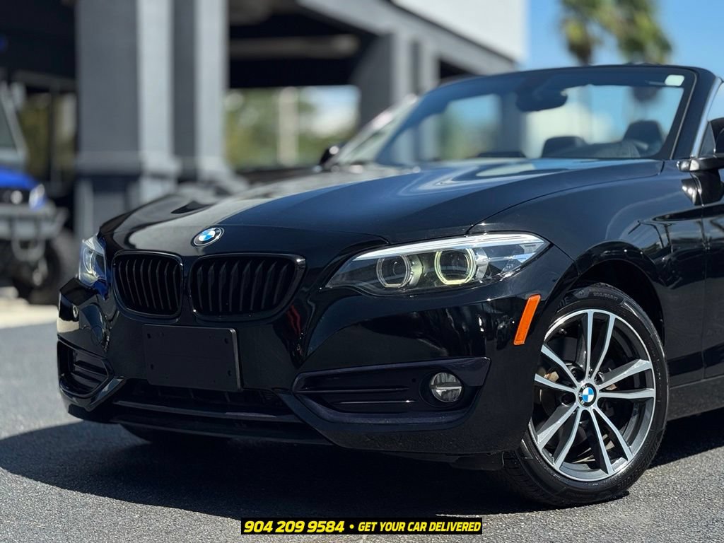 Used 2018 BMW 230i Convertible RWD image 3