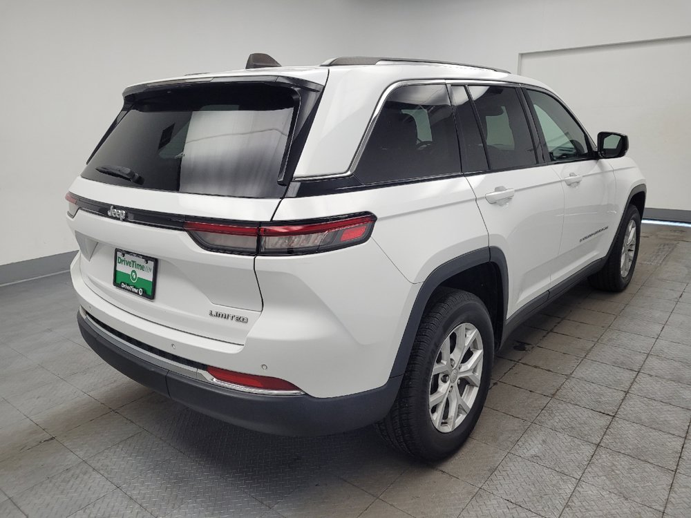 Used 2023 Jeep Grand Cherokee Limited RWD image 9