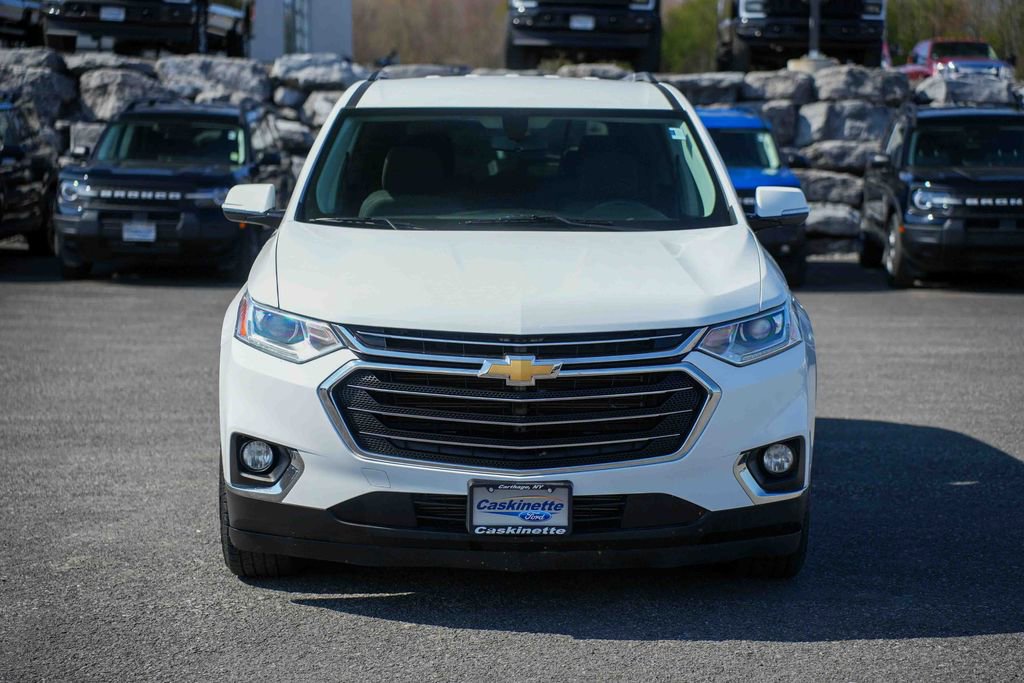 Used 2018 Chevrolet Traverse LT image 2
