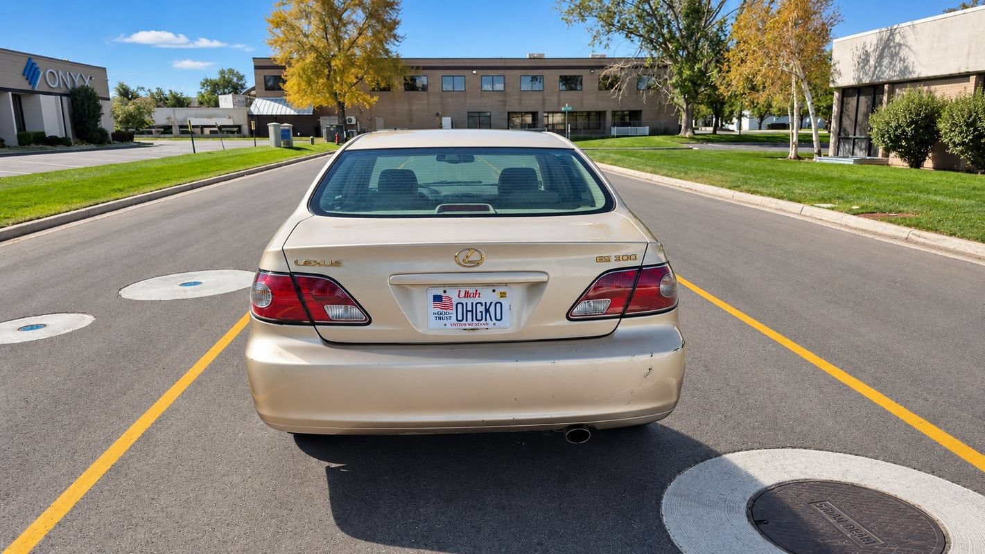 Used 2002 Lexus ES 330 FWD image 4