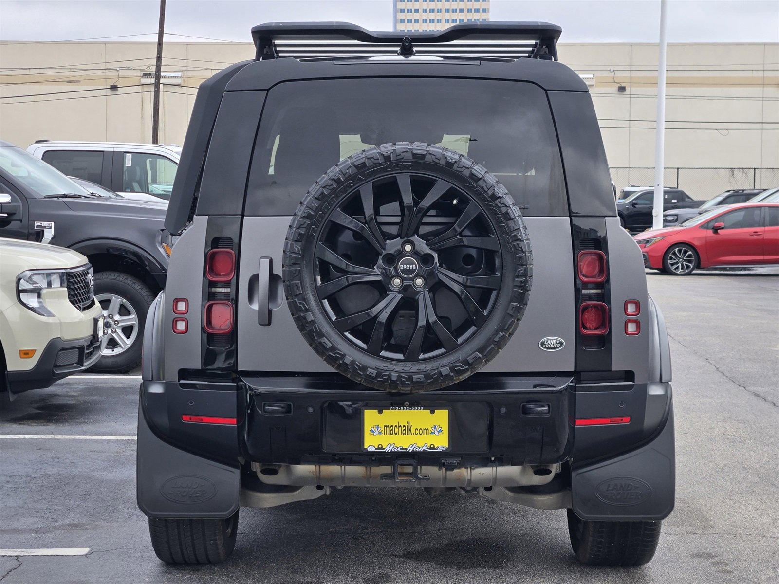 Used 2021 Land Rover Defender 90 First Edition image 6