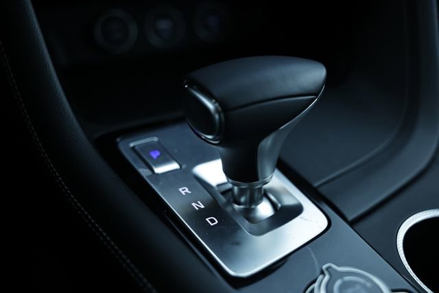 Certified 2025 Genesis G70 2.5T image 39