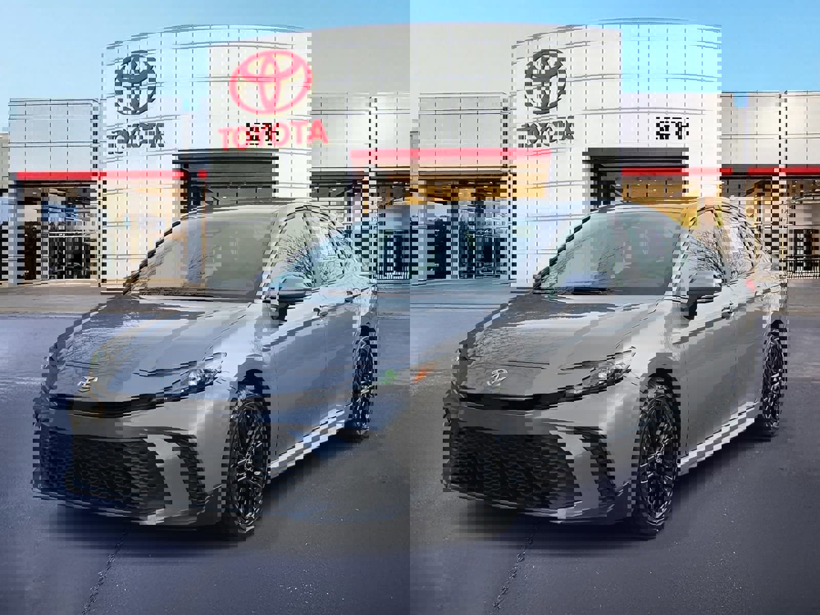 Used 2025 Toyota Camry SE