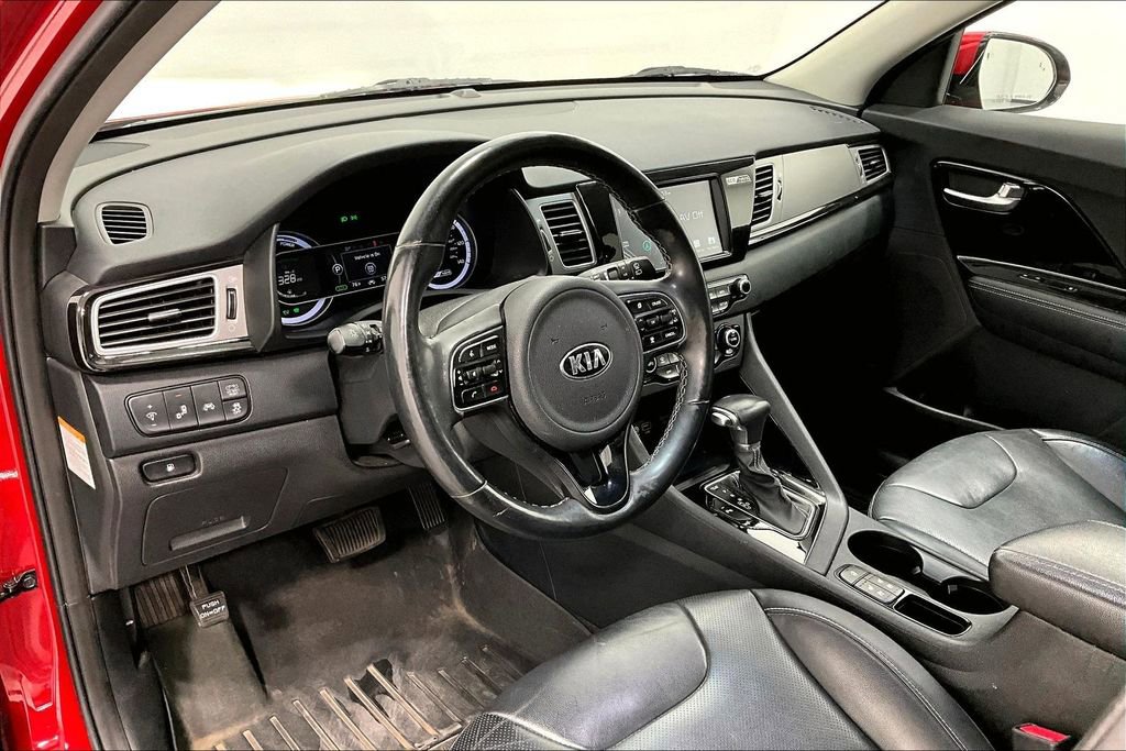 Used 2019 Kia Niro Touring image 16