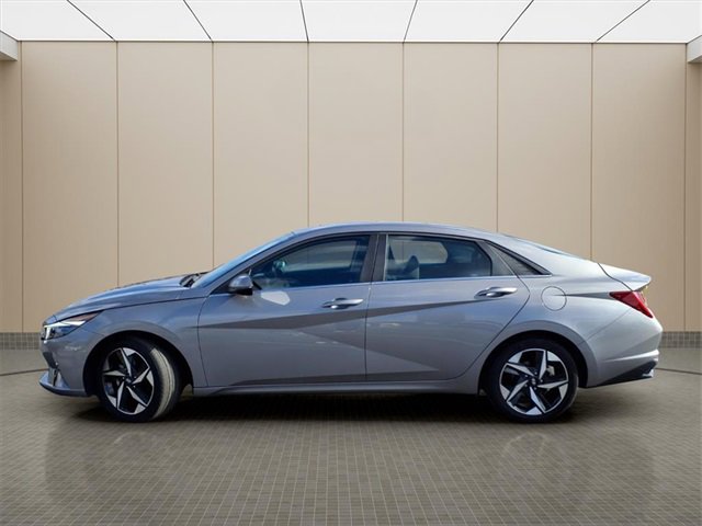 Certified 2023 Hyundai Elantra Limited image 13
