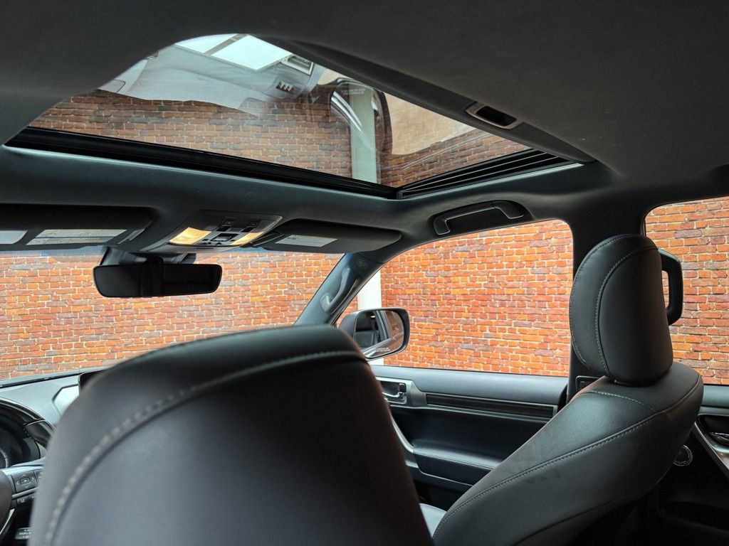 Used 2023 Lexus GX 460 Premium w/ Premium Plus Package image 16