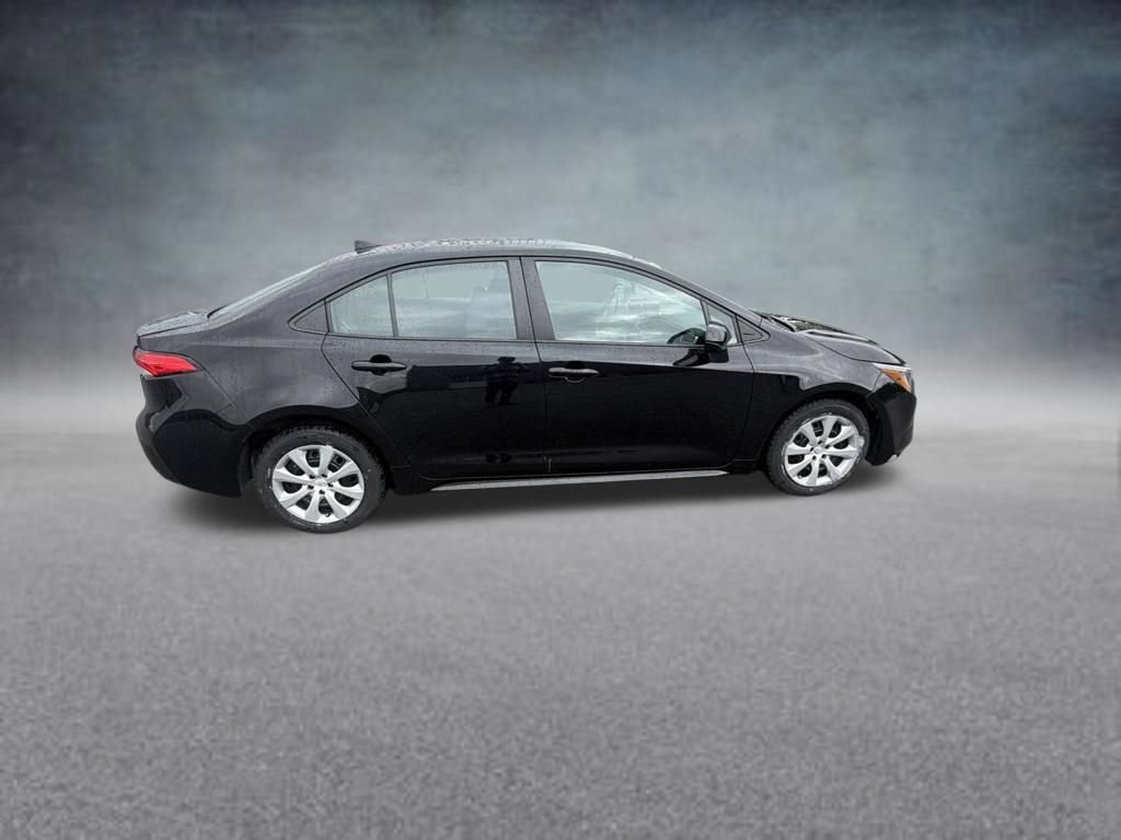 Used 2023 Toyota Corolla LE FWD image 7