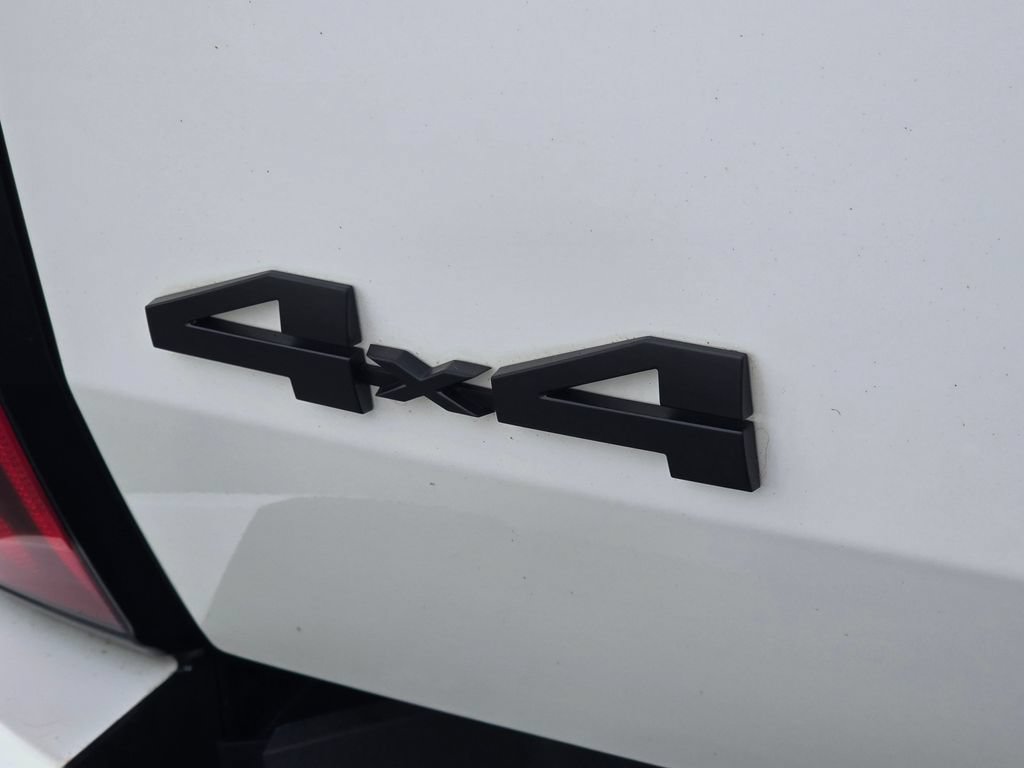 Used 2023 Toyota Tundra SR AWD/4WD image 12