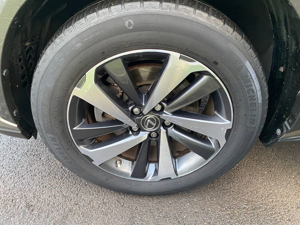 Used 2018 Lexus NX 300 FWD image 9