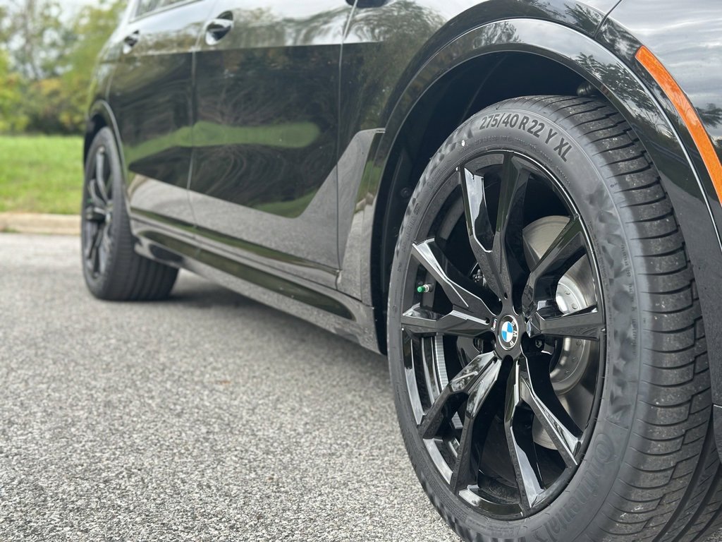 New 2026 BMW X7 M60i image 9