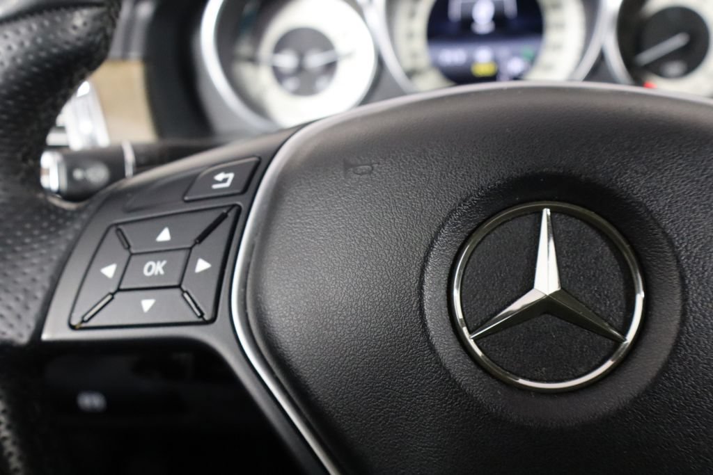 Used 2014 Mercedes-Benz E 550 4MATIC Sedan image 8