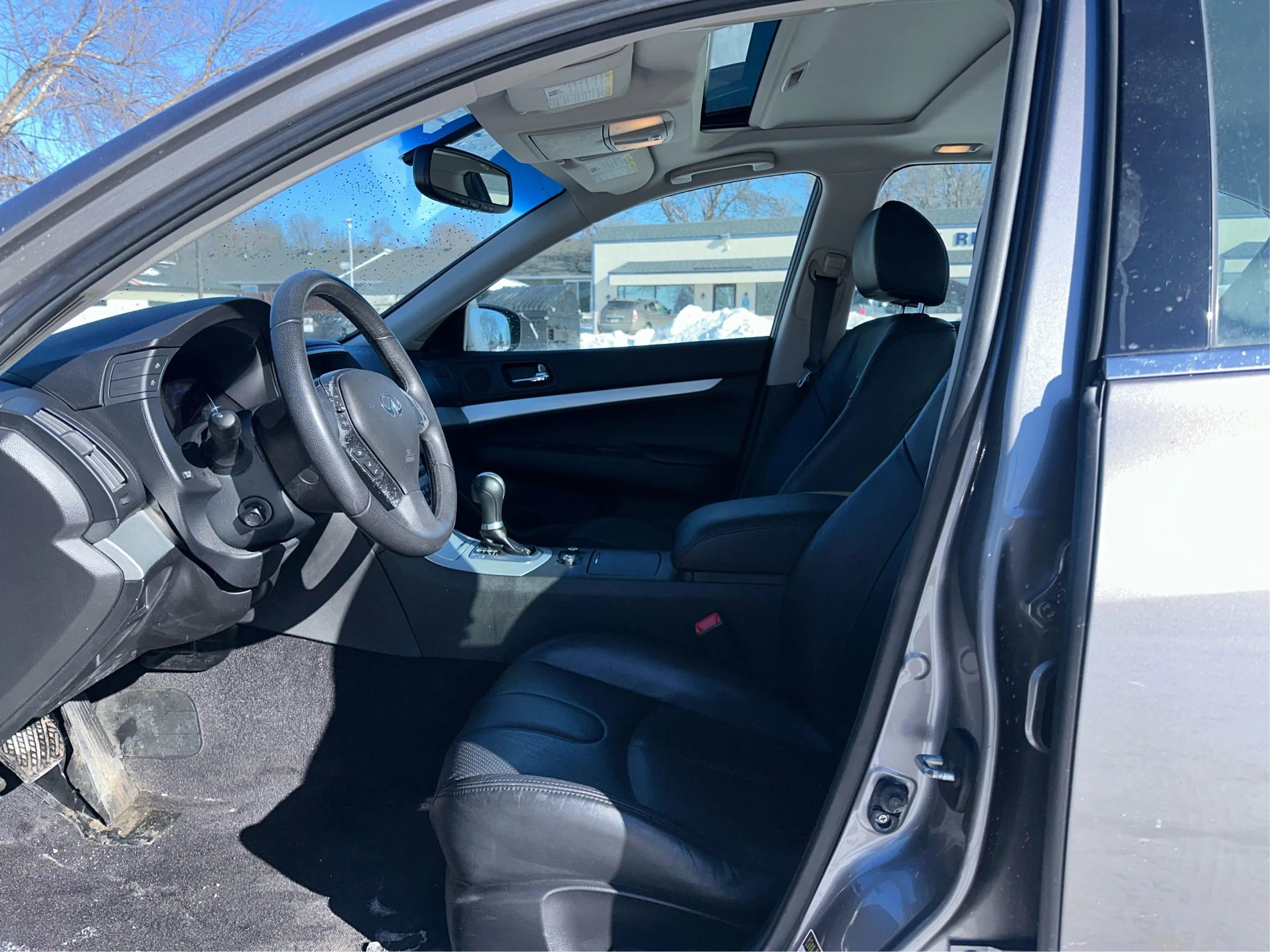 Used 2009 INFINITI G37 G37x Sedan 4D w/ Premium Pkg image 9