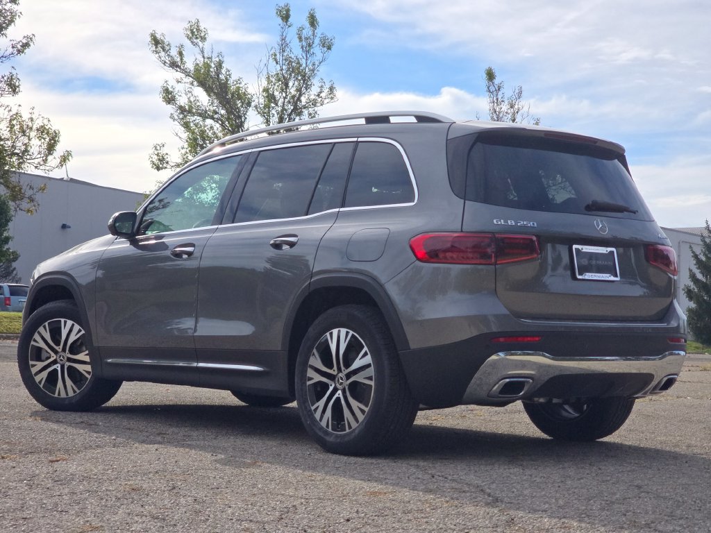 New 2026 Mercedes-Benz GLB 250 4MATIC image 14