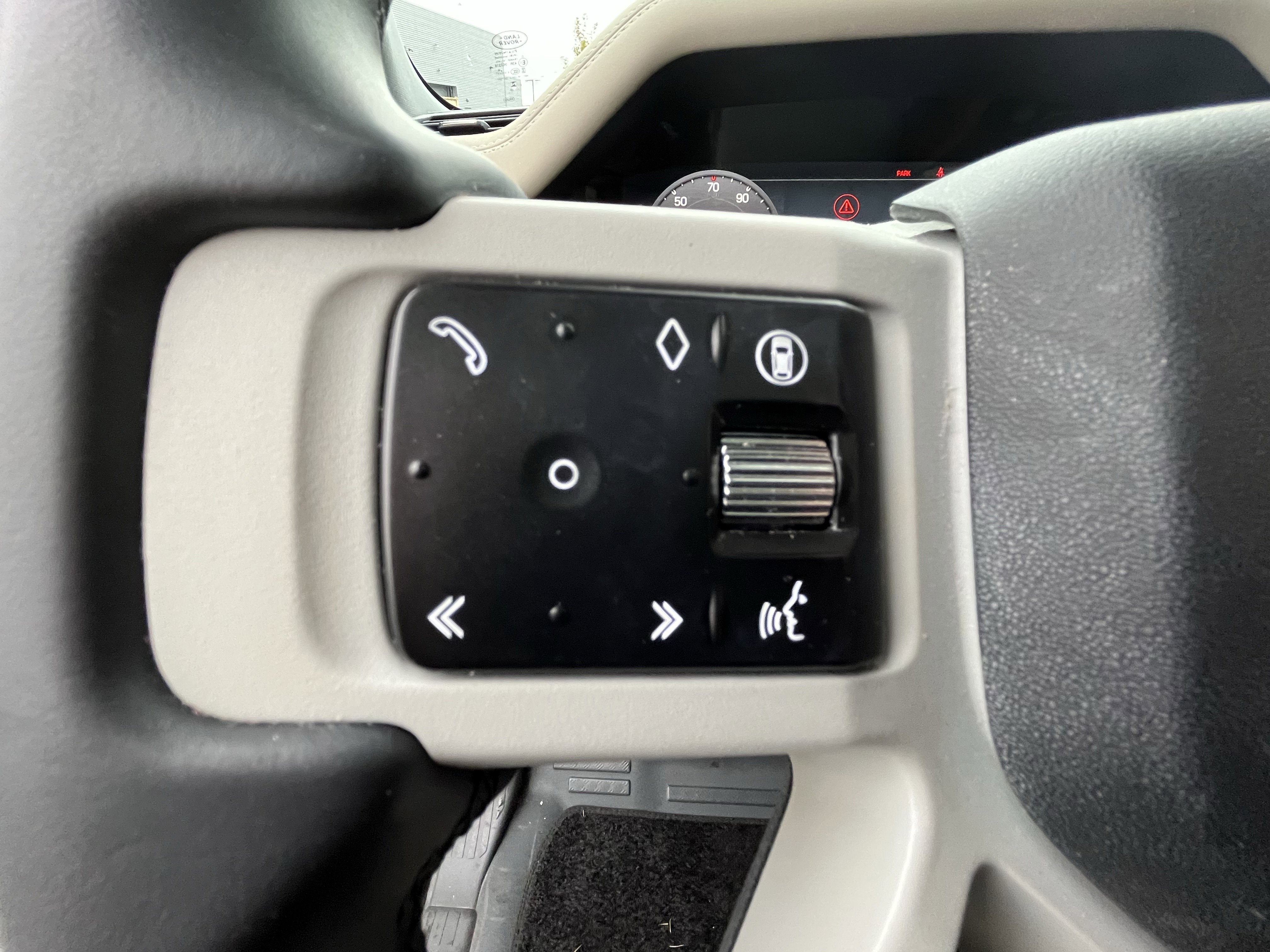 Used 2024 Land Rover Defender 130 S image 17