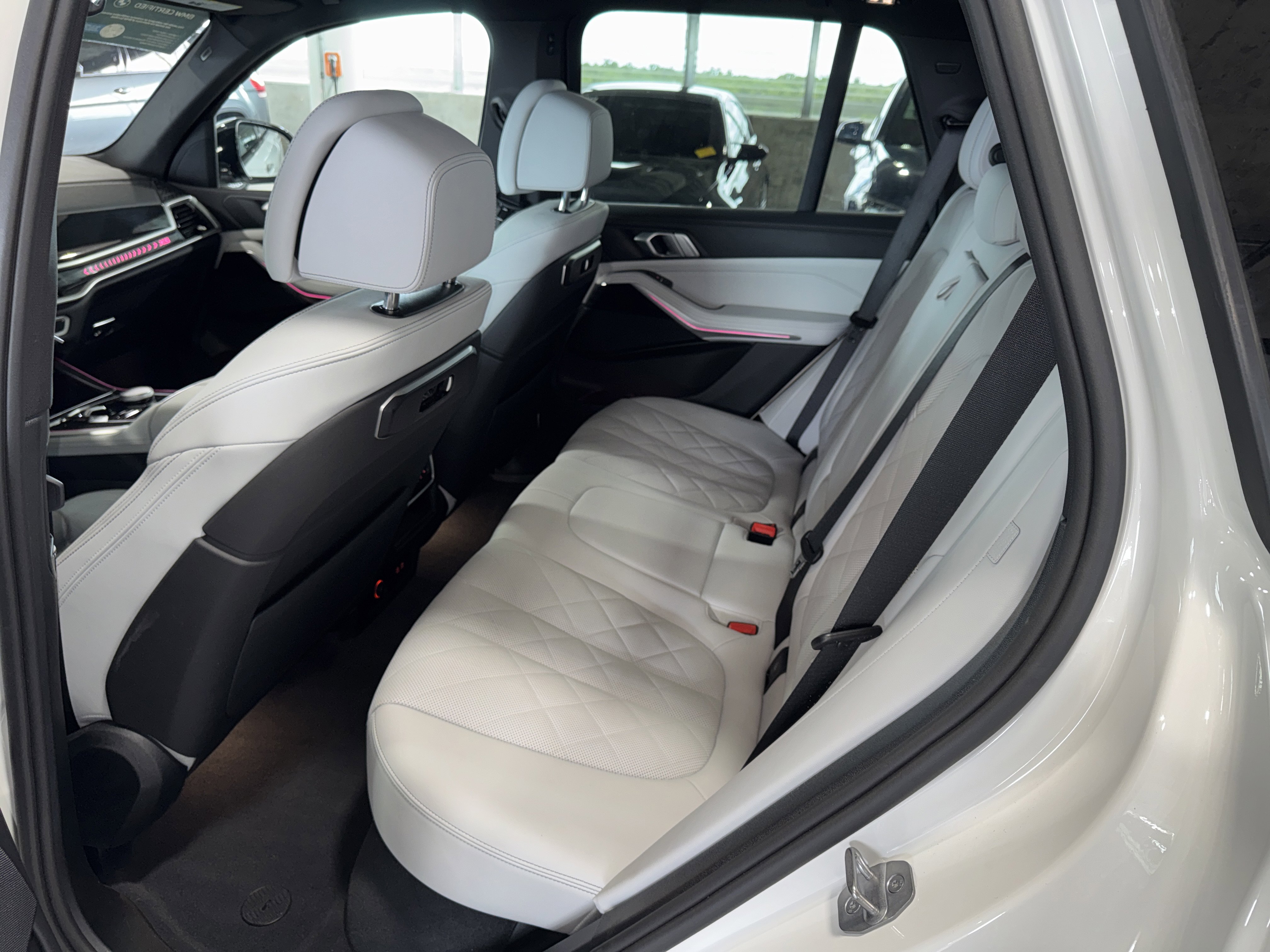 Certified 2025 BMW X5 xDrive50e w/ M Sport Package image 15