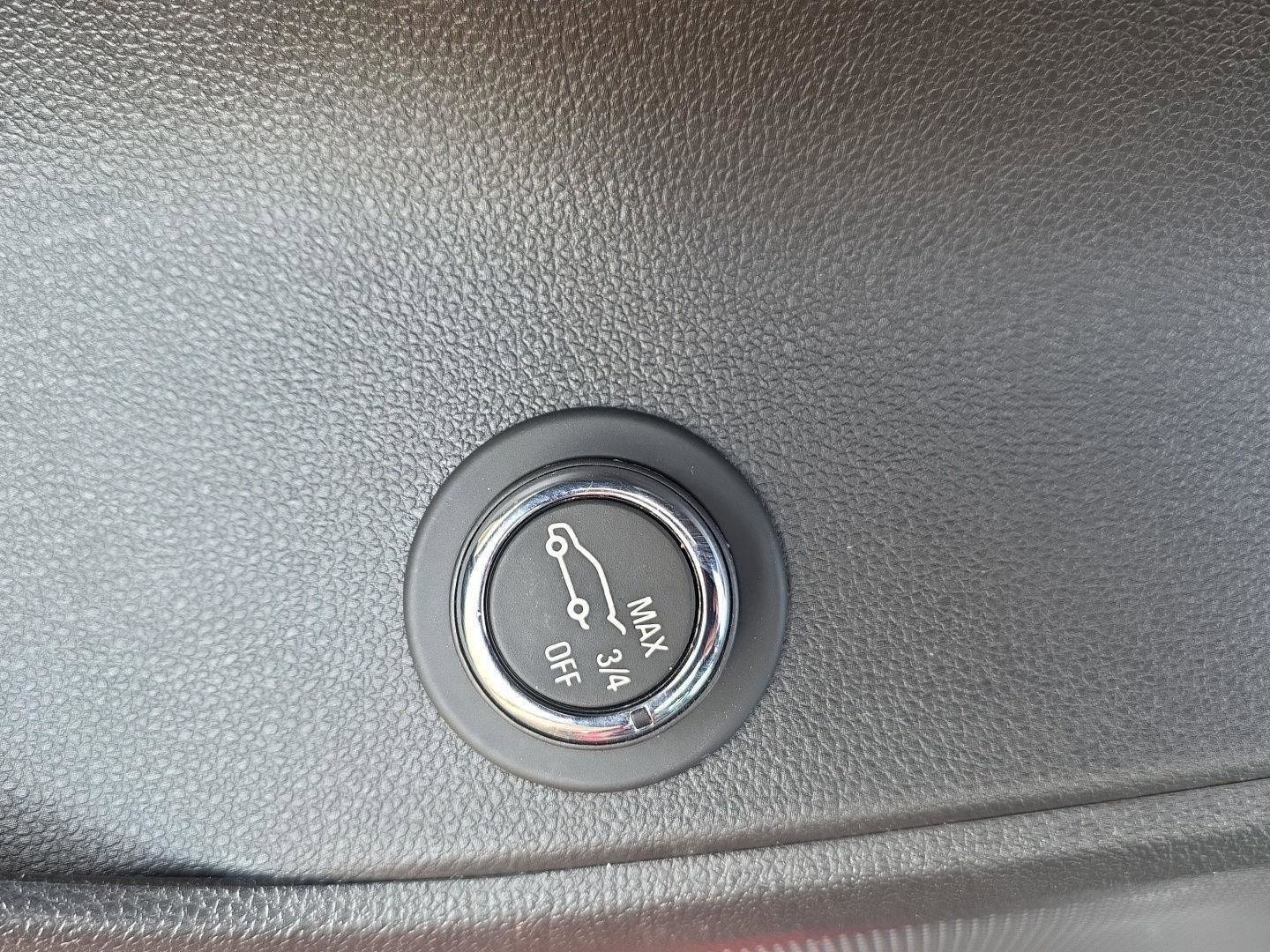 Used 2021 Chevrolet Blazer RS image 19