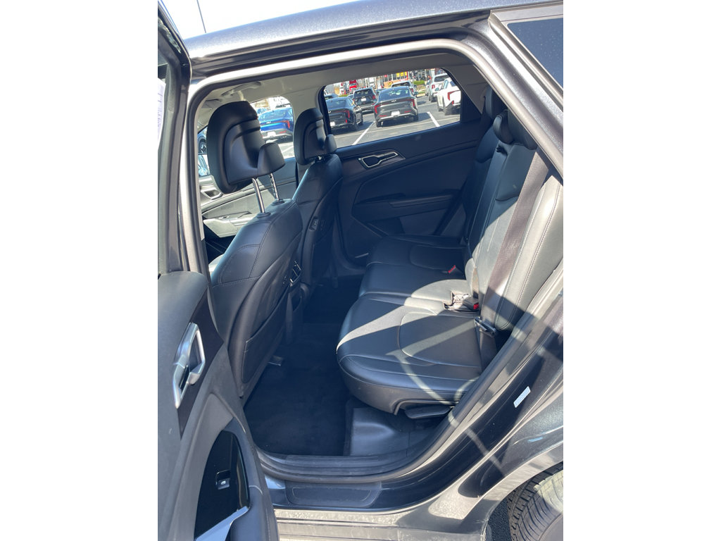 Used 2023 Kia Sportage EX FWD image 10