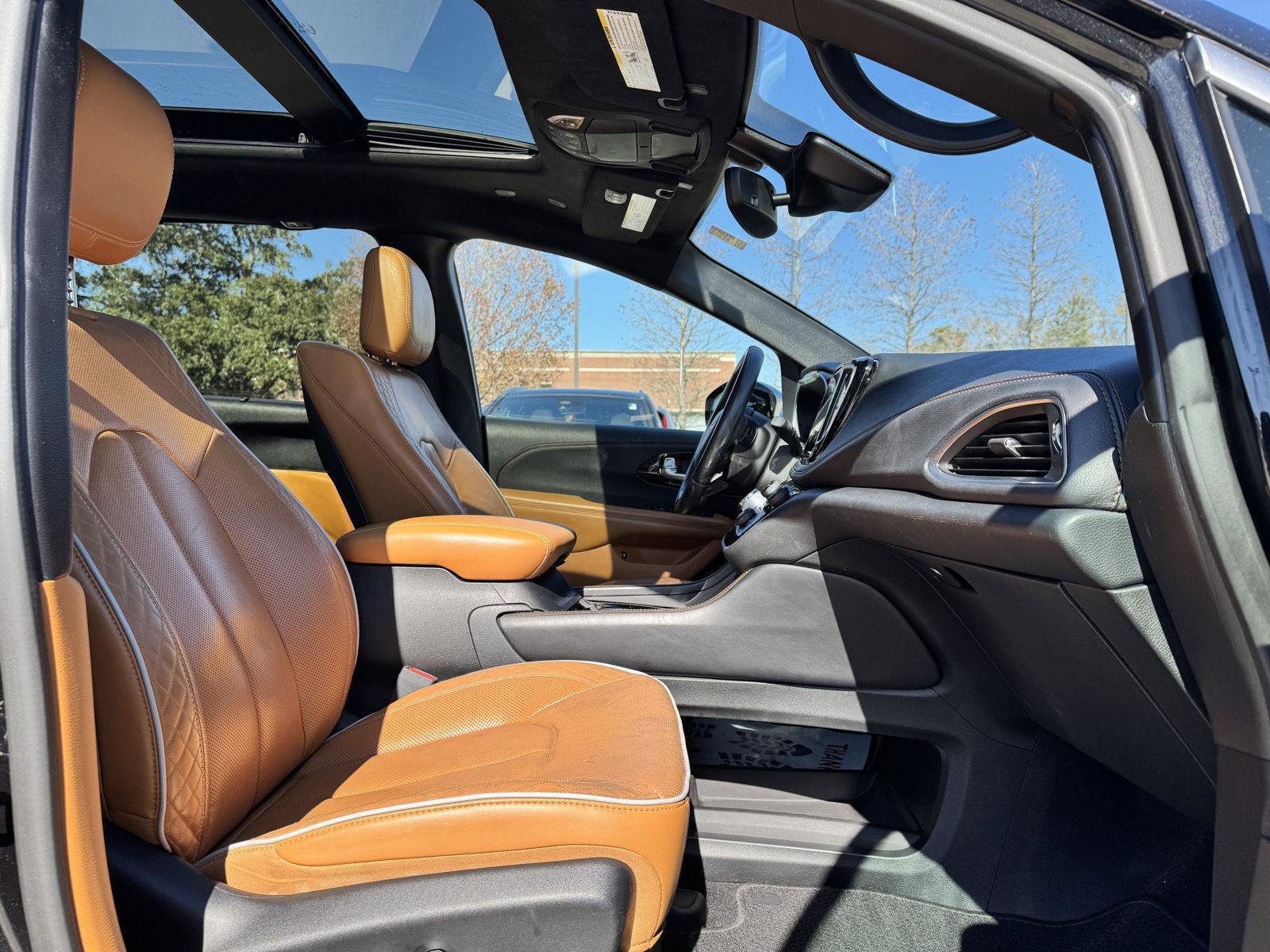 Used 2021 Chrysler Pacifica Pinnacle image 31