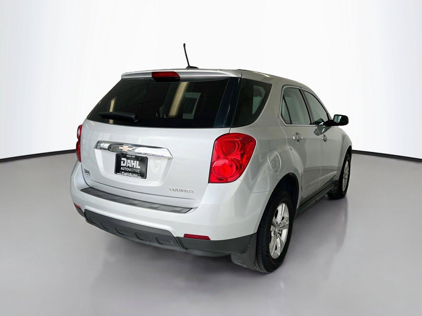 Used 2015 Chevrolet Equinox LS FWD image 12