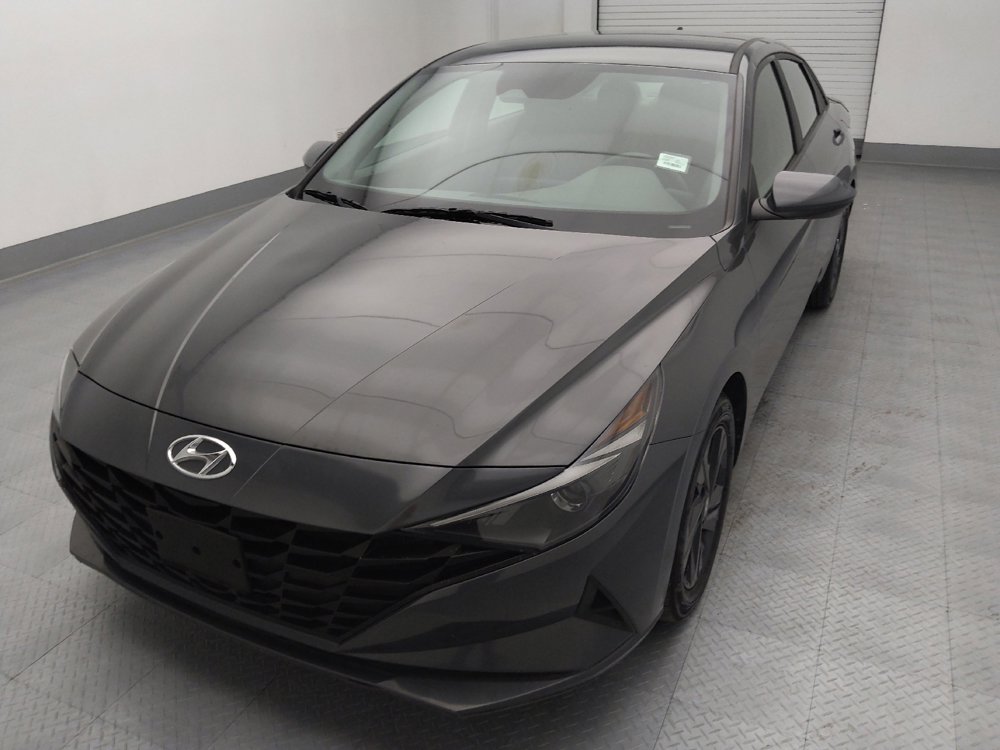 Used 2023 Hyundai Elantra SEL image 15