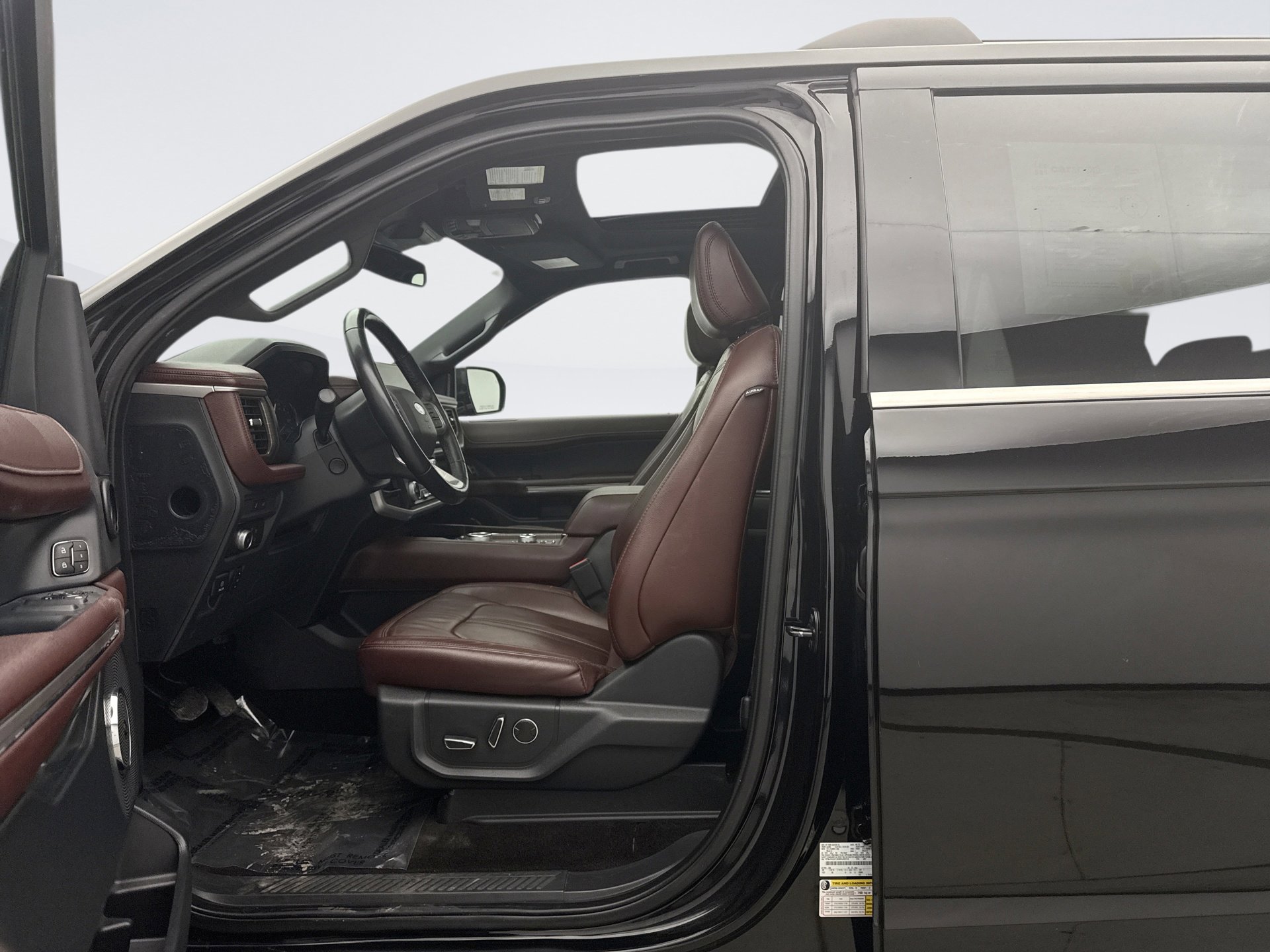 Used 2022 Ford Expedition Max Limited image 11