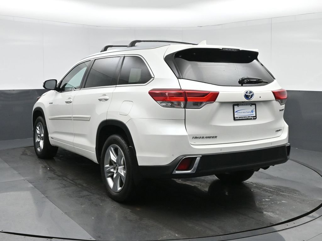 Used 2017 Toyota Highlander Limited w/ Protection Package #3 image 5