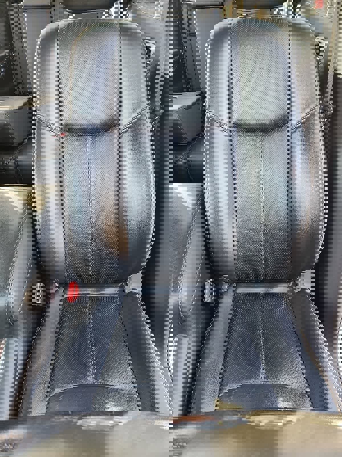 Used 2019 Nissan Pathfinder Platinum image 14