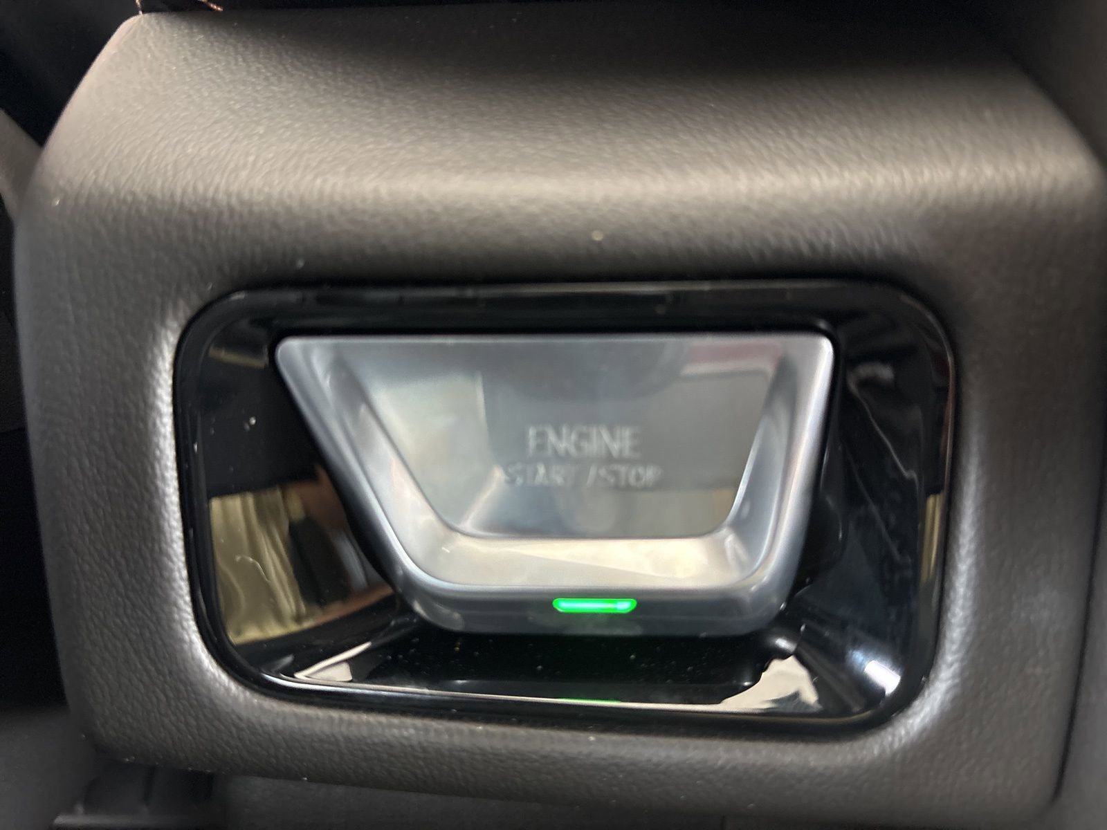 New 2026 GMC Yukon AT4 w/ LPO, Floor Liner Package image 35