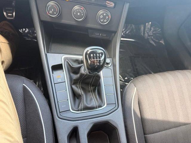 Certified 2023 Volkswagen Jetta Sport FWD image 26