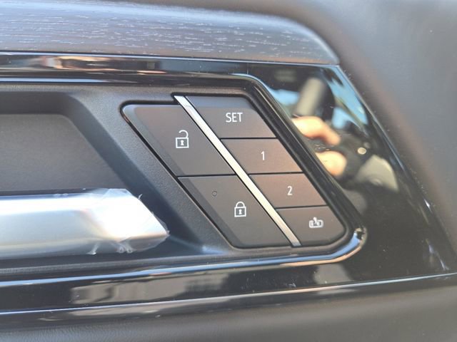 New 2026 GMC Yukon XL AT4 Ultimate image 12