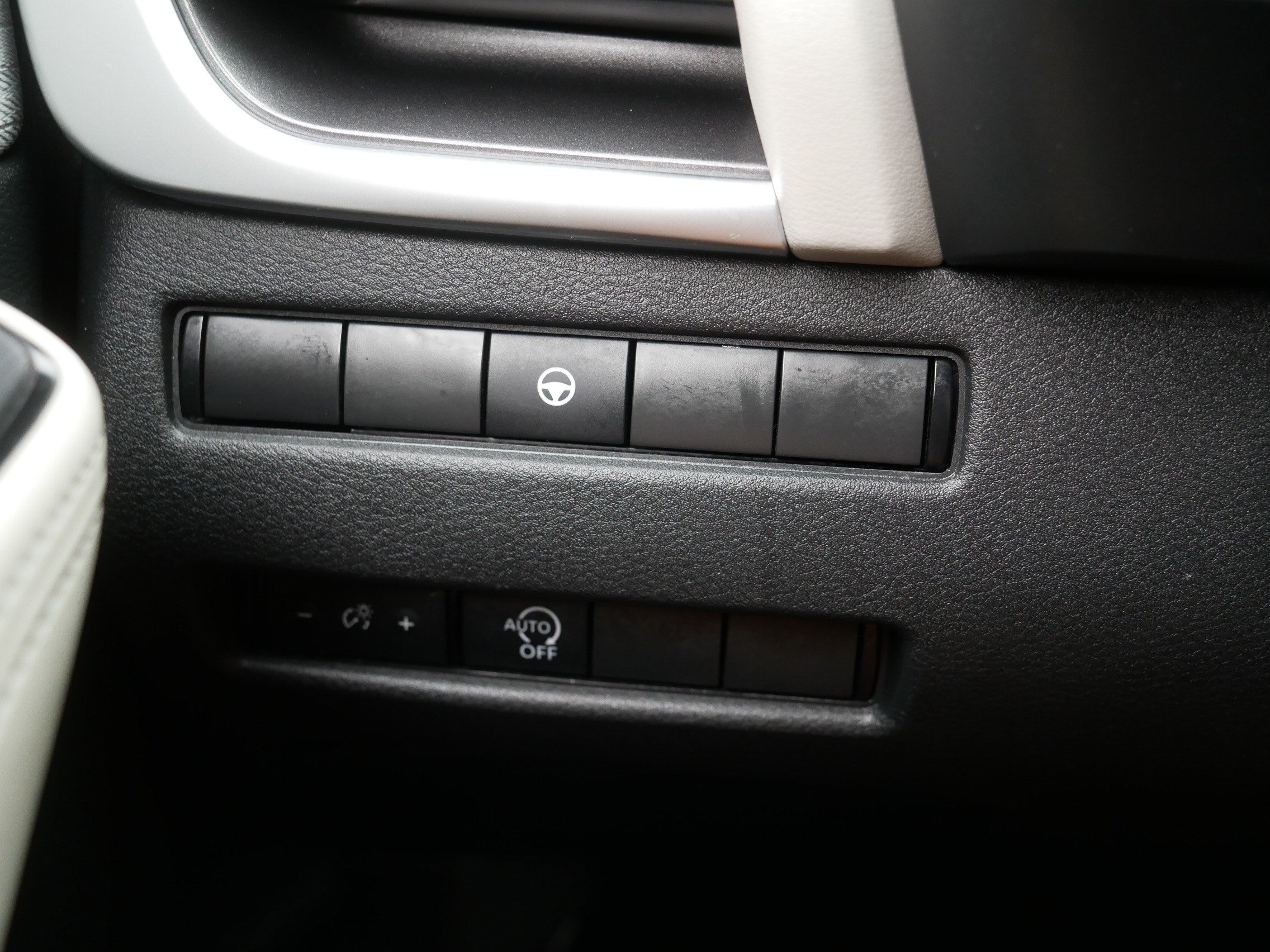 Certified 2023 Nissan Rogue SV AWD/4WD image 26