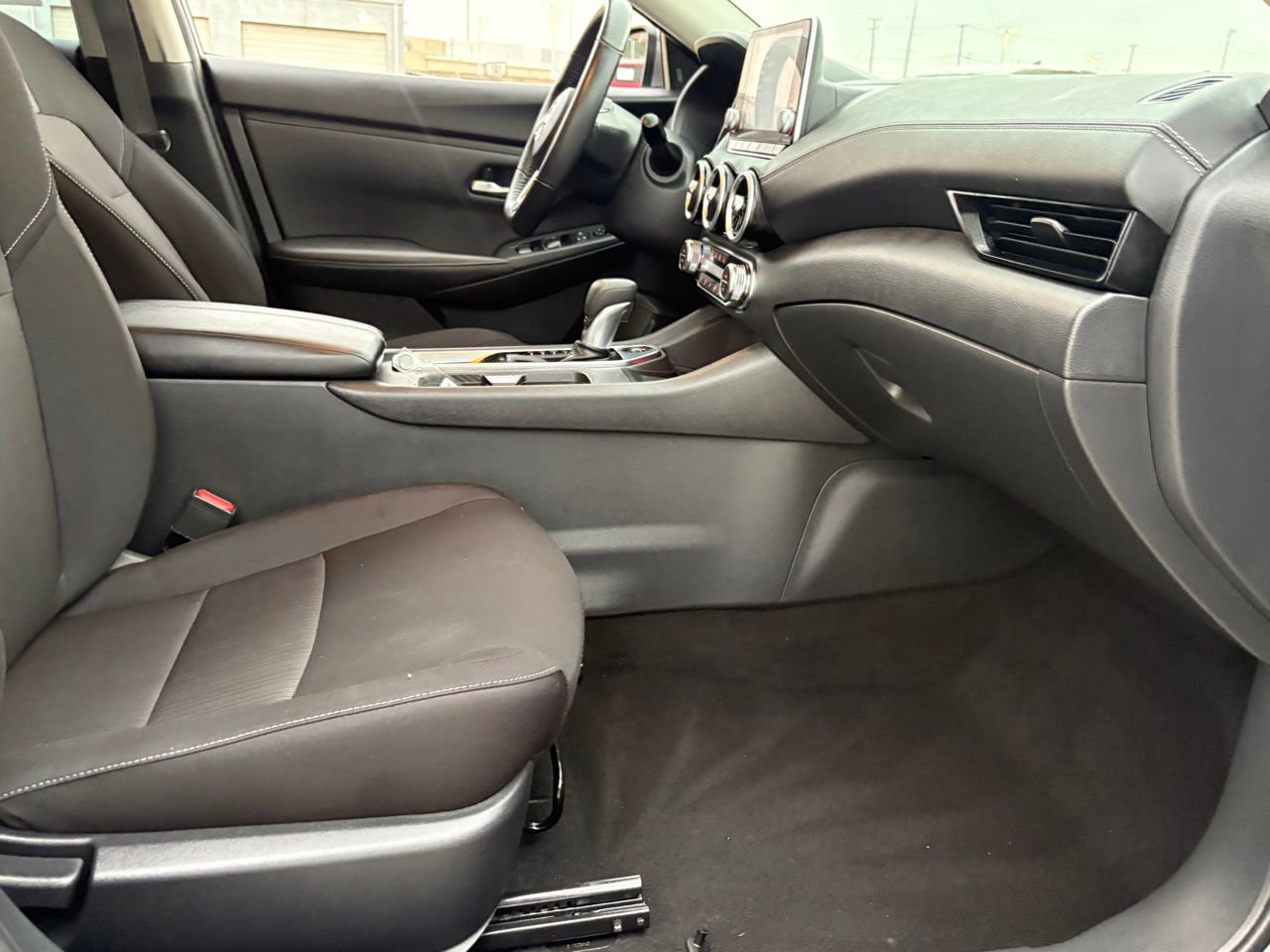 Certified 2024 Nissan Sentra SV w/ All-Weather Package FWD image 40