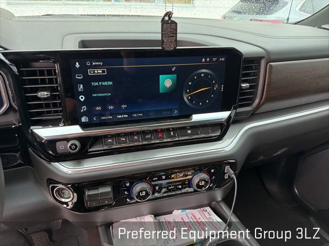 Used 2026 Chevrolet Silverado 1500 High Country w/ Technology Package AWD/4WD image 13