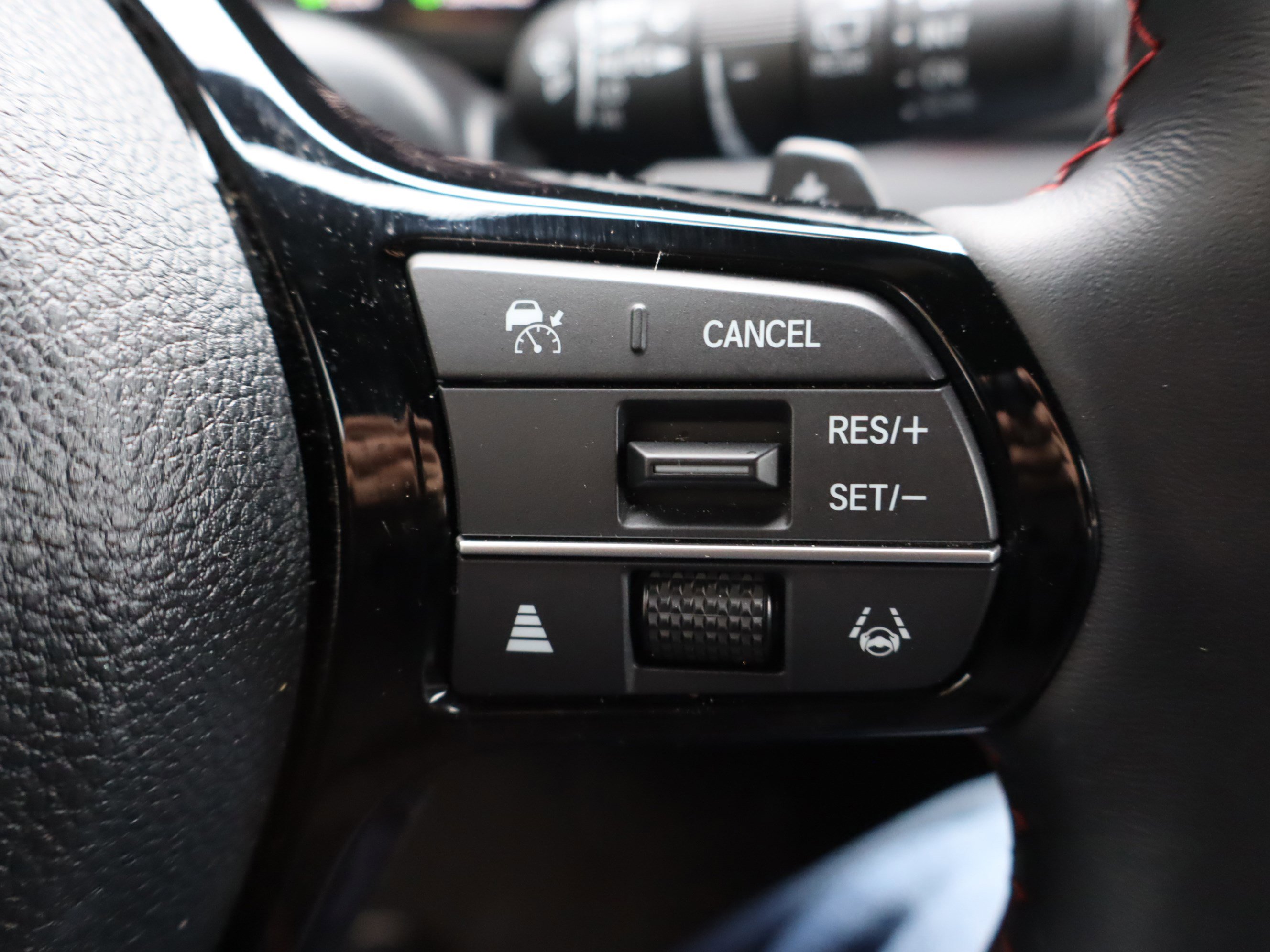 Used 2025 Honda Pilot Black Edition image 22