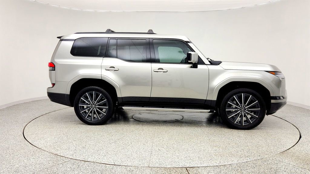 Used 2024 Lexus GX 550 AWD/4WD image 4
