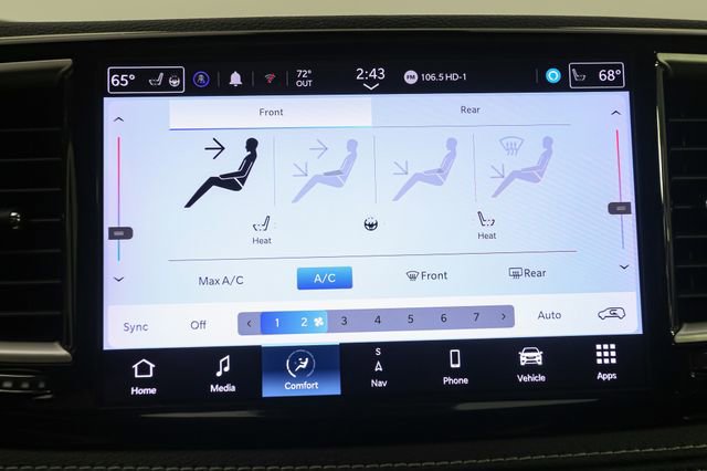 Used 2022 Chrysler Pacifica Touring-L w/ Uconnect Theater Family Group AWD/4WD image 26