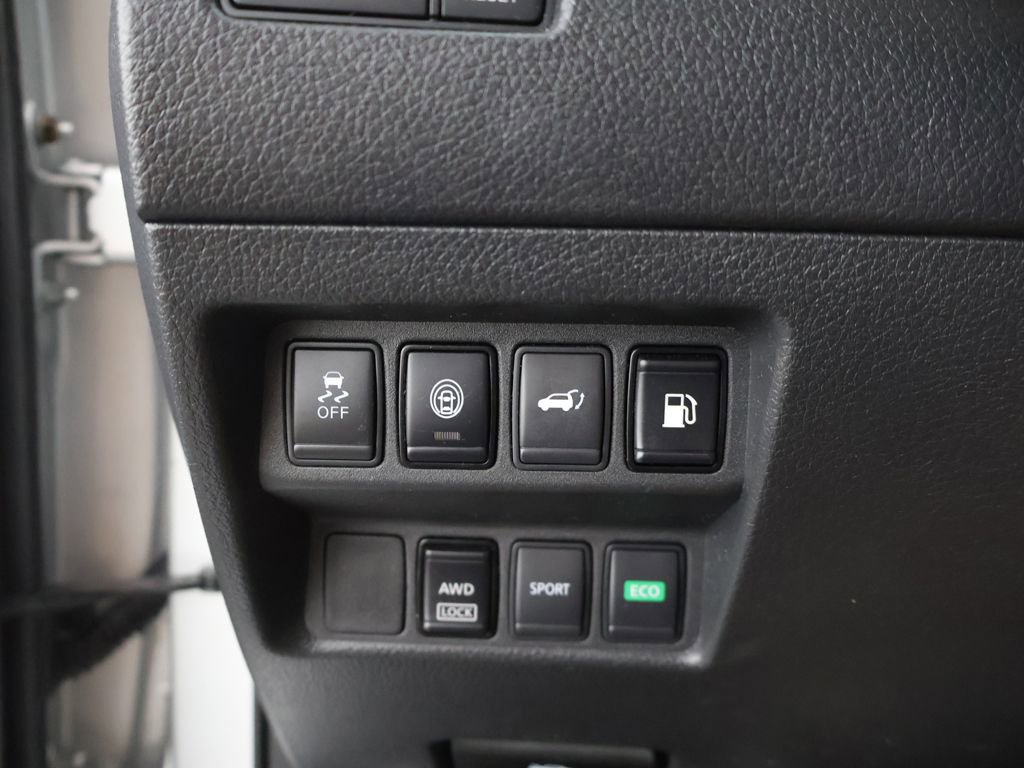 Used 2019 Nissan Rogue SV AWD/4WD image 37