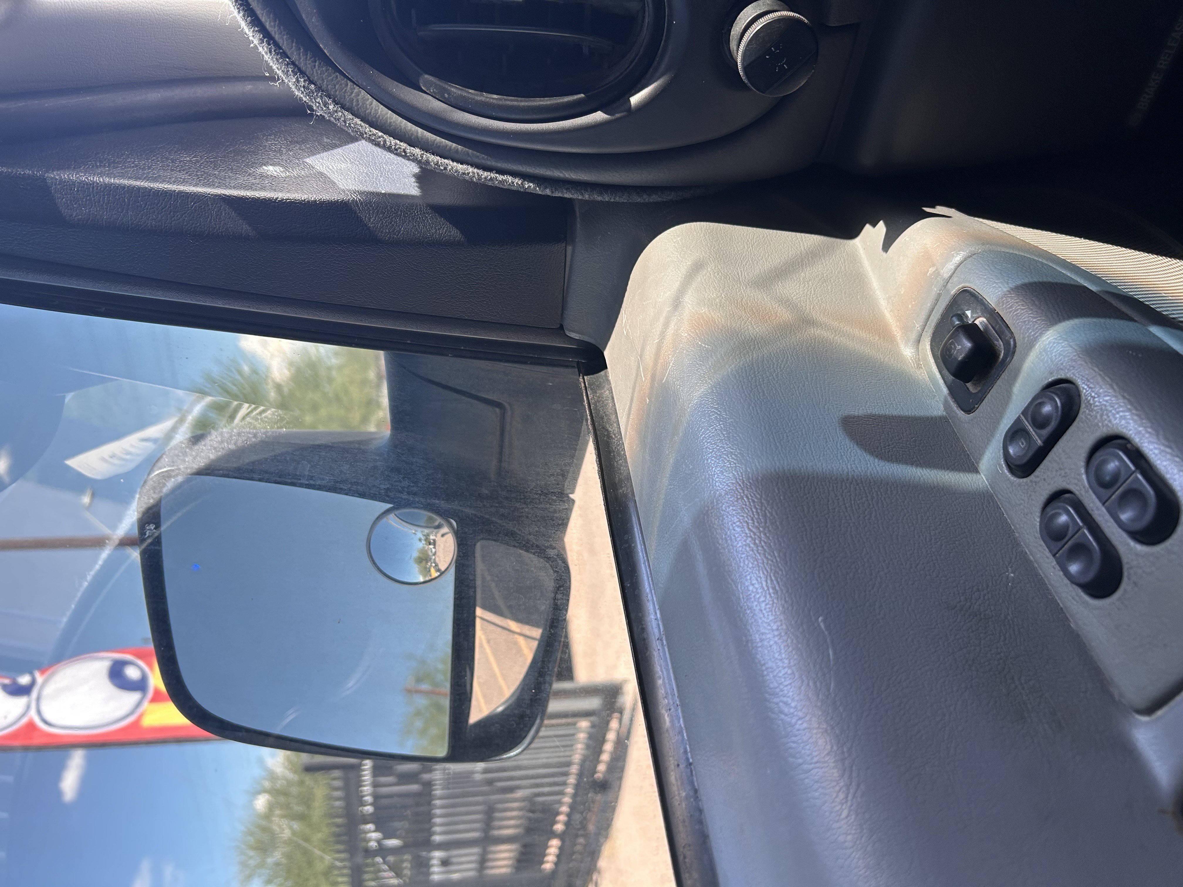 Used 2006 Ford E-250 and Econoline 250 RWD image 12