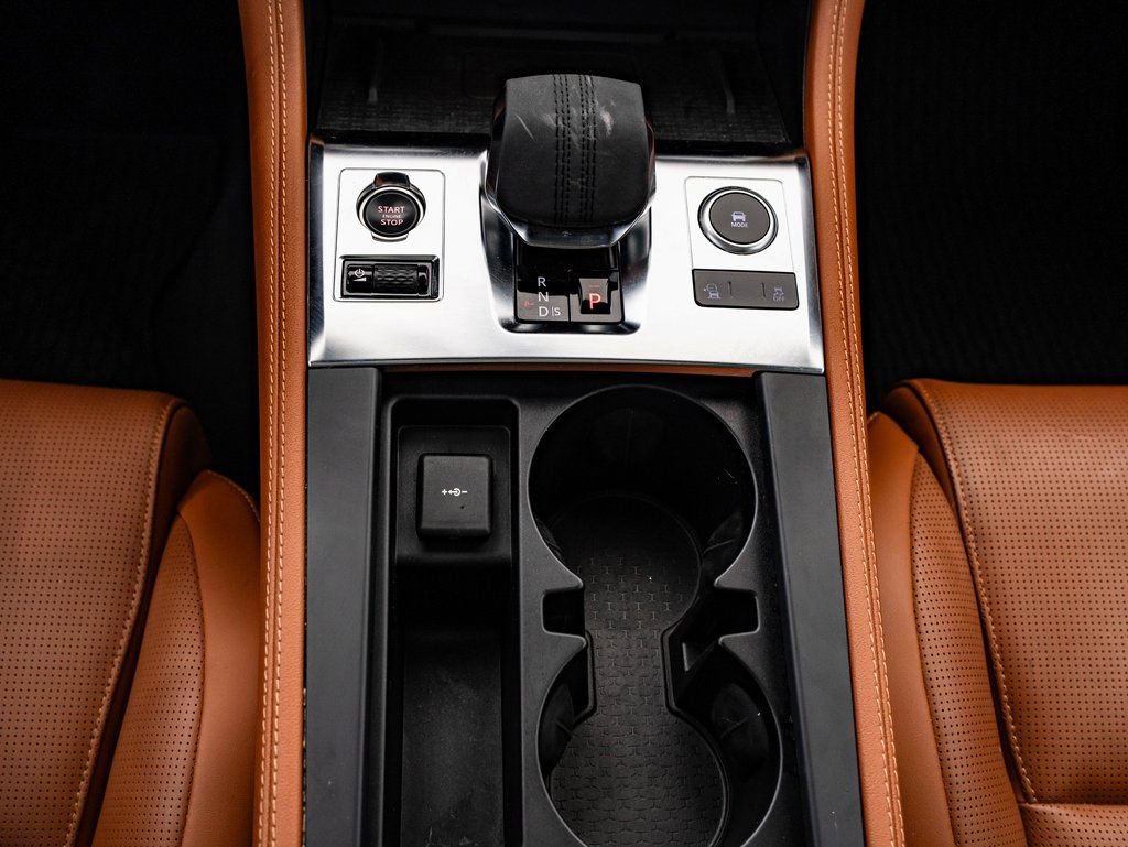 Certified 2024 Jaguar F-PACE R-Dynamic S image 37